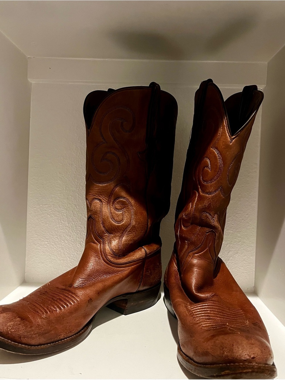 Vintage Brown Leather Oil Calf Lucchese Men’s Boots- 9